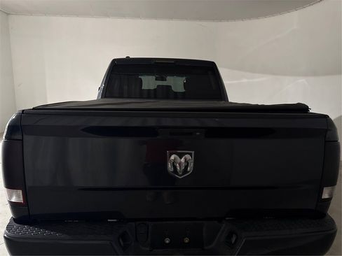 Used 2017 RAM 1500 Express image 28