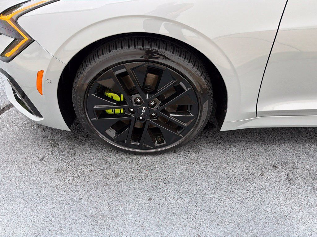 Used 2025 Kia K5 GT w/ GT1 Package FWD image 14