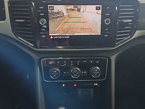 Used 2022 Volkswagen Atlas SE image 34