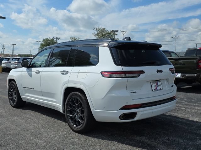 Used 2025 Jeep Grand Cherokee L Summit AWD/4WD image 3