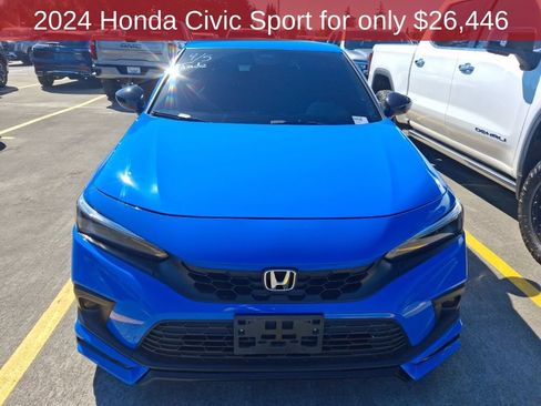 Used 2024 Honda Civic Sport image 3