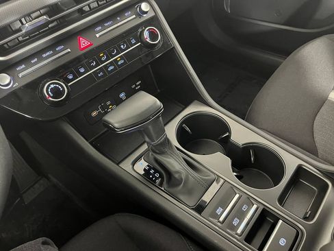 Used 2025 Hyundai Sonata SE FWD image 22