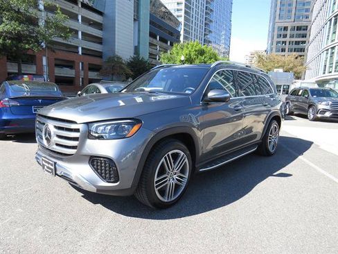 Used 2024 Mercedes-Benz GLS 450 4MATIC image 1