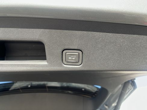 Used 2025 Buick Enclave Preferred image 21