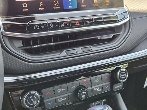 New 2026 Jeep Compass Limited AWD/4WD image 15