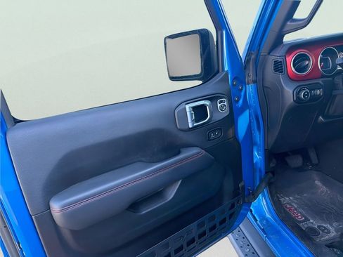 Used 2020 Jeep Gladiator Rubicon AWD/4WD image 10