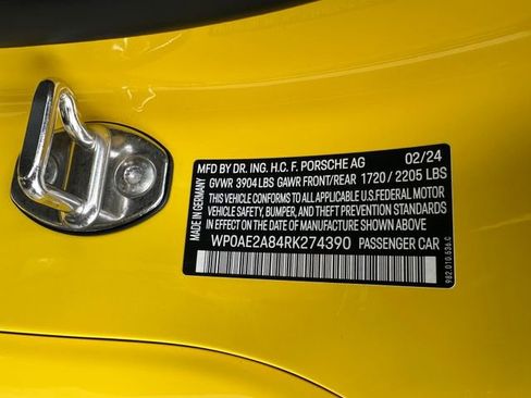 Used 2024 Porsche 718 Cayman GT4 RS w/ Weissach Package image 63