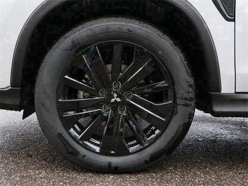 New 2025 Mitsubishi Outlander Sport LE image 3