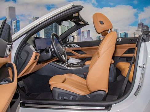 Certified 2024 BMW 430i Convertible w/ Convenience Package image 22