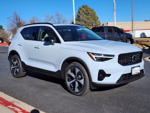 New 2026 Volvo XC40 B5 Plus w/ Protection Package Premier image 14