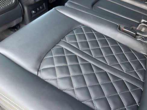 Certified 2024 Audi SQ7 Premium Plus w/ Carbon Package AWD/4WD image 35