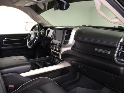 Used 2022 RAM 2500 Laramie image 30