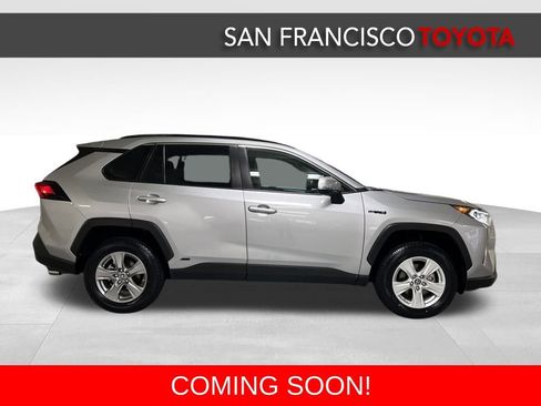 Used 2019 Toyota RAV4 XLE image 6