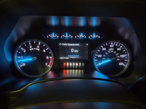 Used 2019 Ford F250 XLT AWD/4WD image 17