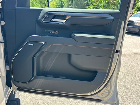 New 2026 GMC Sierra 1500 AT4 AWD/4WD image 15