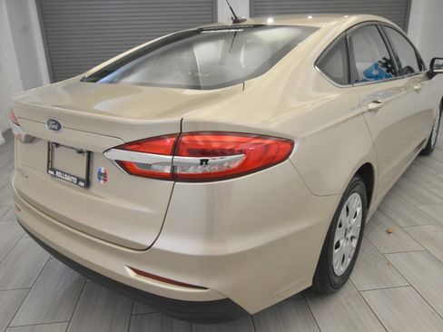 Used 2019 Ford Fusion S image 5
