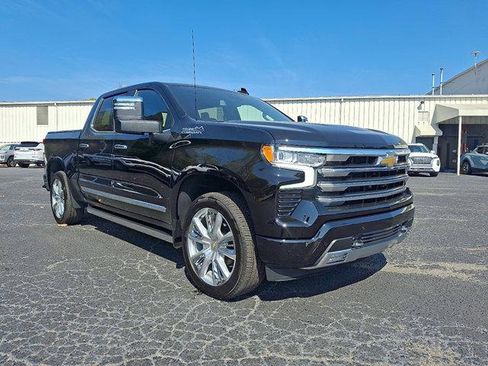 Used 2024 Chevrolet Silverado 1500 High Country w/ High Country Premium Package image 32