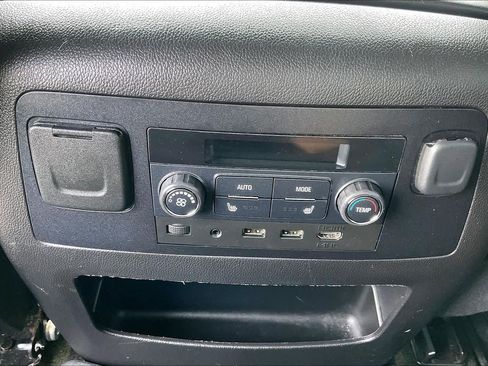 Used 2017 GMC Yukon SLT w/ Open Road Package image 28