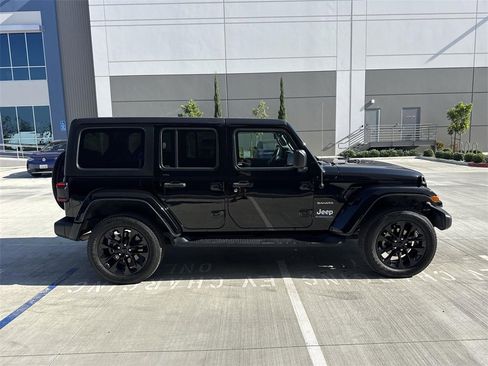 Used 2023 Jeep Wrangler Unlimited Sahara w/ Cold Weather Group image 2