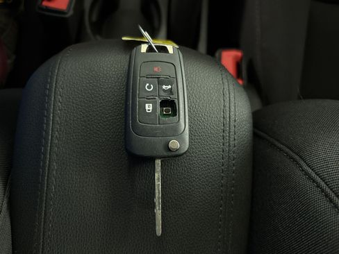 Used 2014 Chevrolet Cruze LT FWD image 33