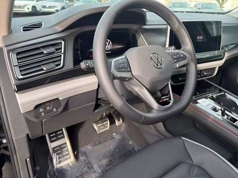 New 2026 Volkswagen Atlas Peak Edition AWD/4WD image 23