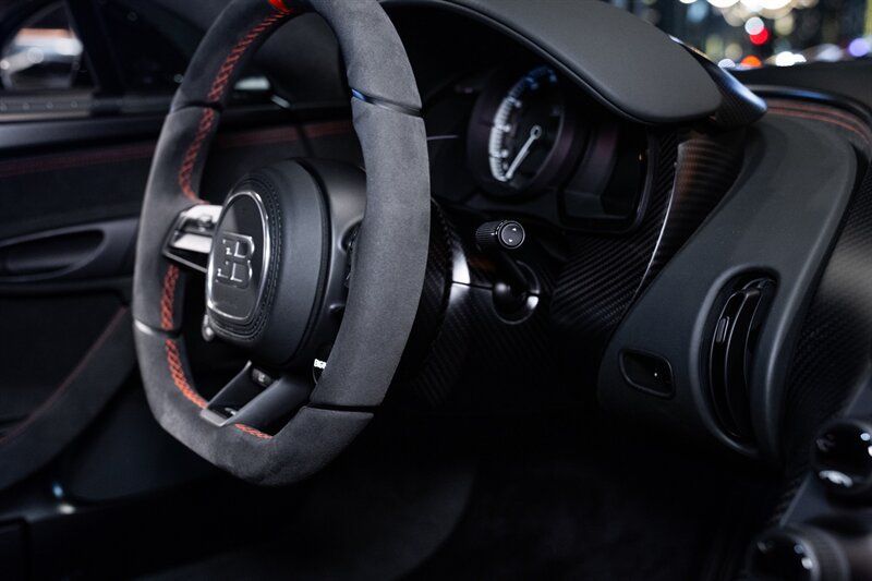 Used 2022 Bugatti Chiron Super Sport AWD/4WD image 58