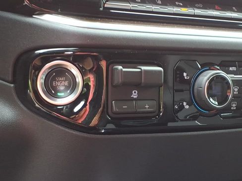 New 2026 Chevrolet Silverado 2500 LT w/ Trail Boss Package AWD/4WD image 9