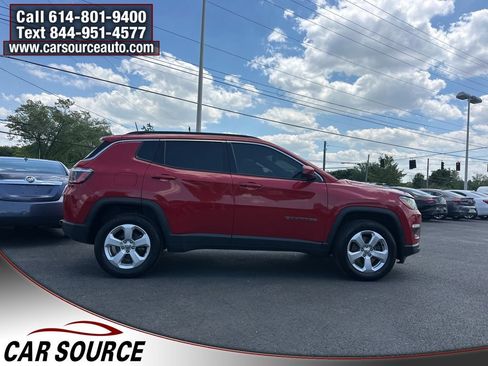 Used 2019 Jeep Compass Latitude AWD/4WD image 4