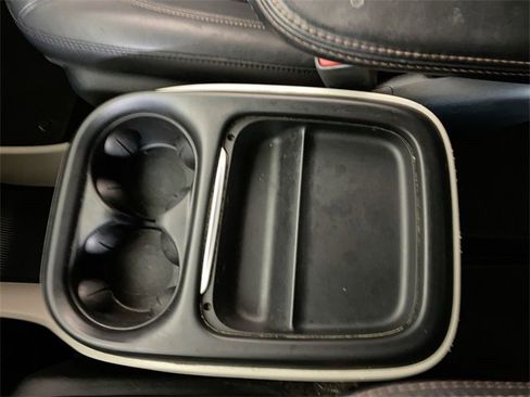 Used 2019 Chrysler Pacifica Touring-L image 43