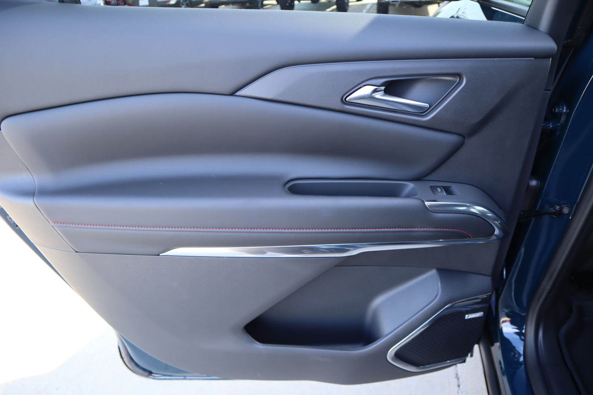 New 2027 Chevrolet Traverse RS w/ LPO, Floor Liner Package AWD/4WD image 20
