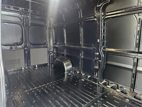 New 2026 RAM ProMaster 3500 w/ Quick Order Package 22G SLT image 17