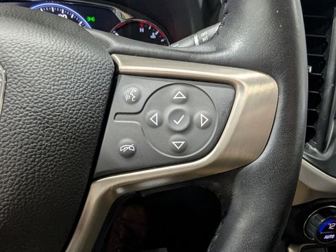 Used 2021 GMC Acadia Denali w/ Denali Technology Package image 22