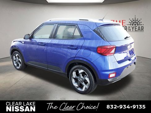 Used 2024 Hyundai Venue Limited image 5