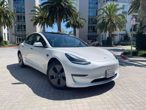 Used 2022 Tesla Model 3 Long Range image 39