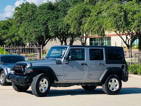 Used 2014 Jeep Wrangler Unlimited Sport w/ Quick Order Package 24S AWD/4WD image 6
