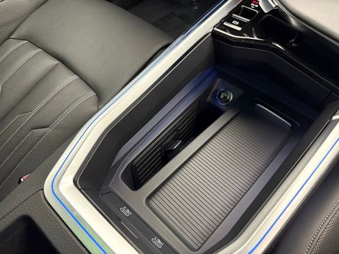 Used 2024 Audi Q8 e-tron Prestige w/ Prestige Package image 35