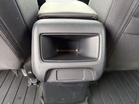 Certified 2025 Honda HR-V Sport image 23