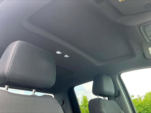 Used 2022 Chevrolet Silverado 2500 Custom w/ Custom Value Package AWD/4WD image 24