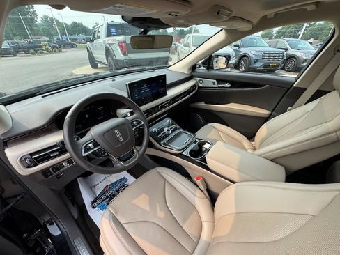 Used 2023 Lincoln Nautilus Reserve w/ Equipment Group 202A AWD/4WD image 17