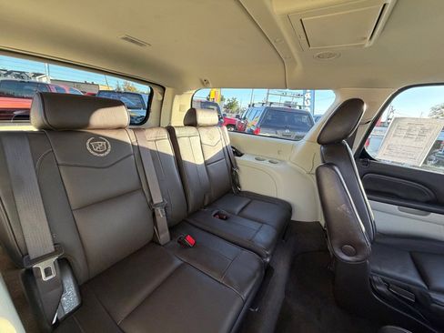 Used 2011 Cadillac Escalade ESV Platinum image 10