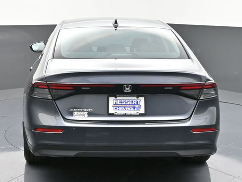 Used 2023 Honda Accord EX image 6