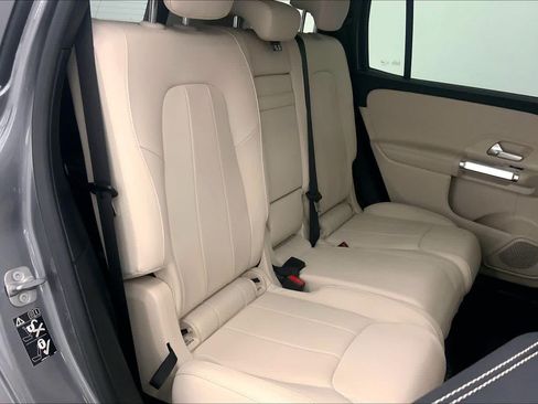 Used 2026 Mercedes-Benz GLB 250 image 18