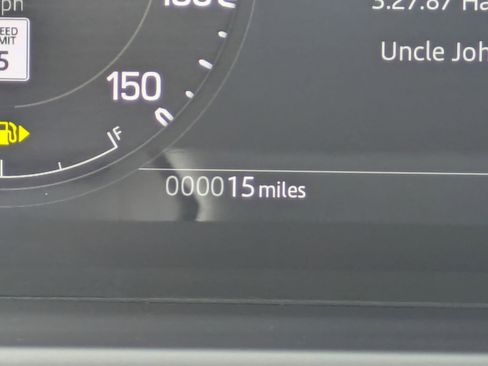 New 2026 Land Rover Defender 110 X-Dynamic SE image 11