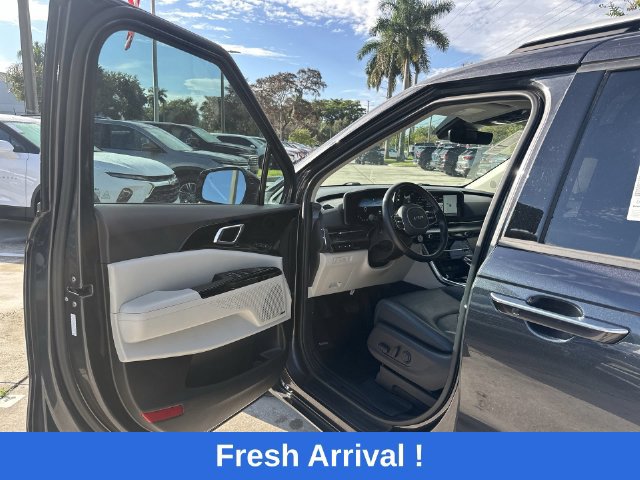 Used 2024 Kia Carnival SX Prestige FWD image 22