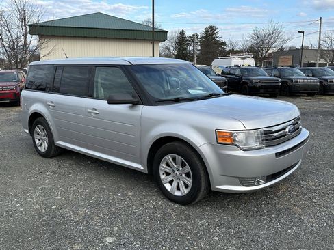 Used 2011 Ford Flex SE w/ Trailer Tow Pkg Class III image 2