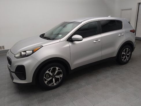 Used 2021 Kia Sportage LX FWD image 2