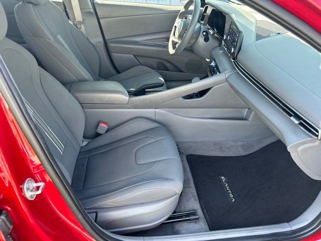Used 2023 Hyundai Elantra SEL FWD image 42