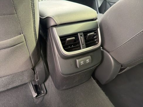 Used 2022 Subaru Legacy Premium image 16