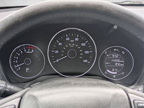 Used 2017 Honda HR-V EX-L image 11