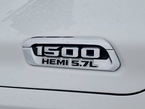 Used 2022 RAM 1500 Laramie AWD/4WD image 29